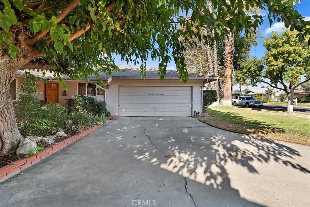 Property Photo:  6447 Juanro Way  CA 92504 