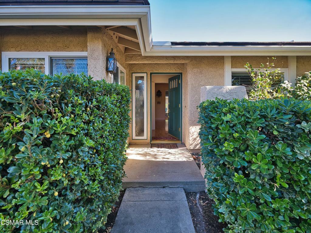 Property Photo:  2210 Portola Lane  CA 91361 