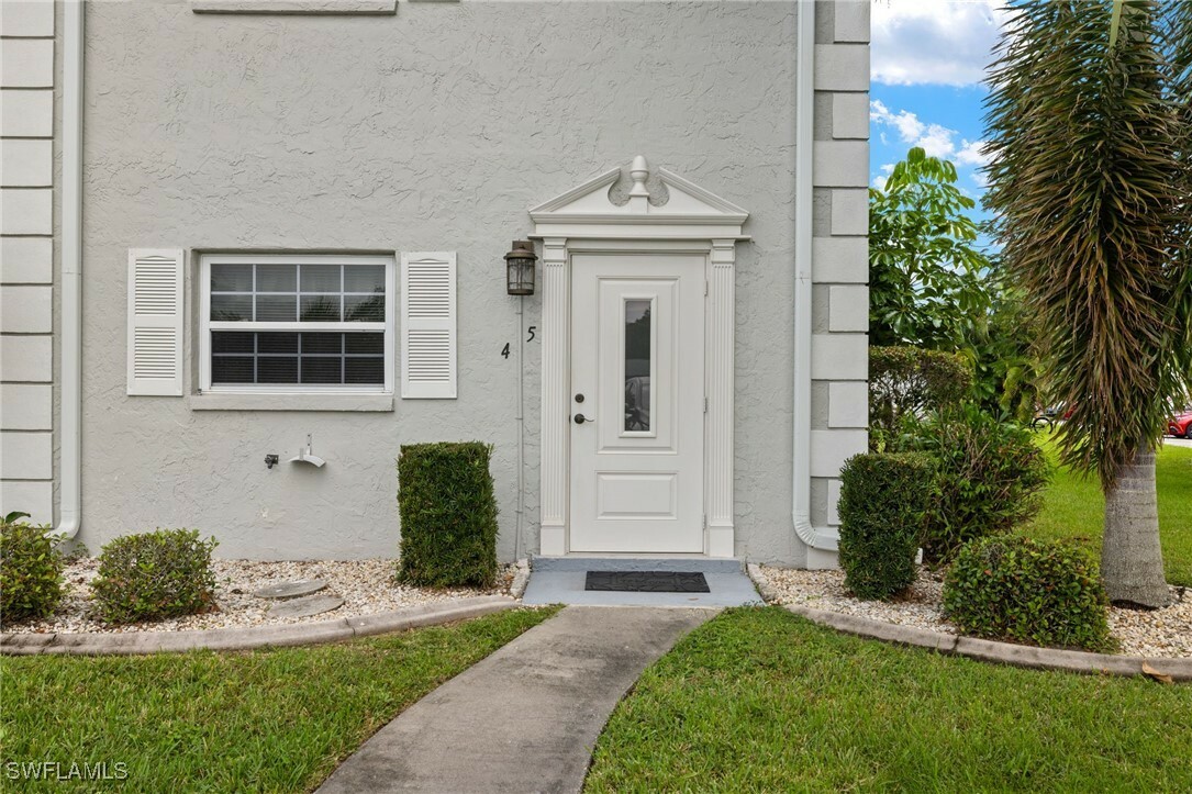 Property Photo:  7050 Nantucket Circle 5  FL 33917 