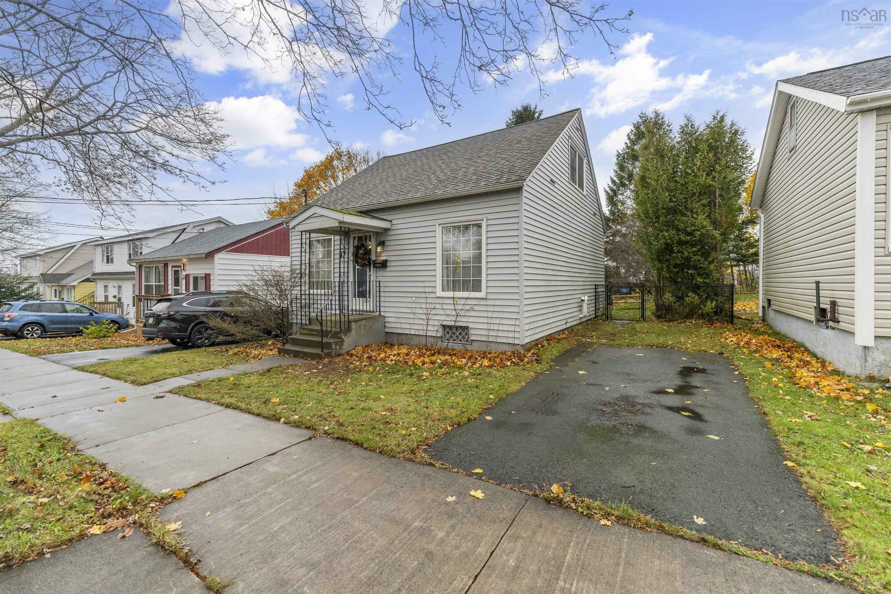 Property Photo:  37 Russell Street  NS B3A 3M7 