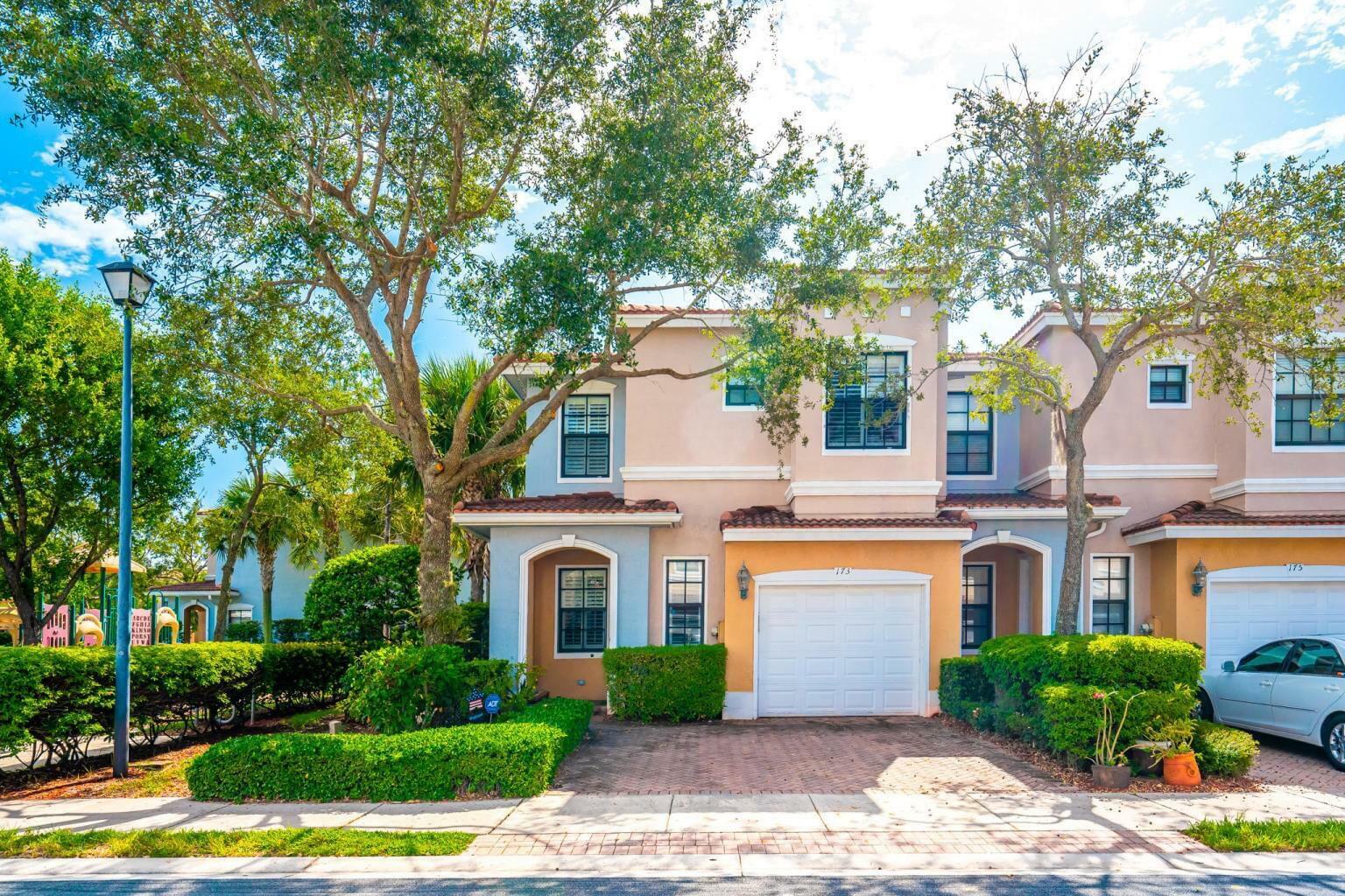 Property Photo:  173 Astor Circle  FL 33484 