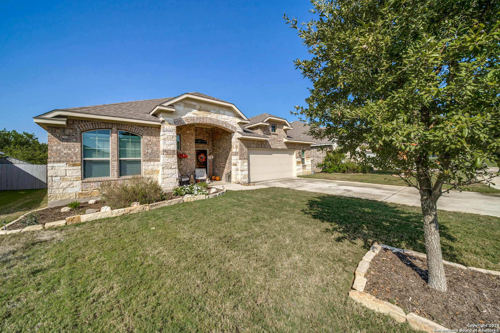 Property Photo:  566 Mission Hill Run  TX 78132 