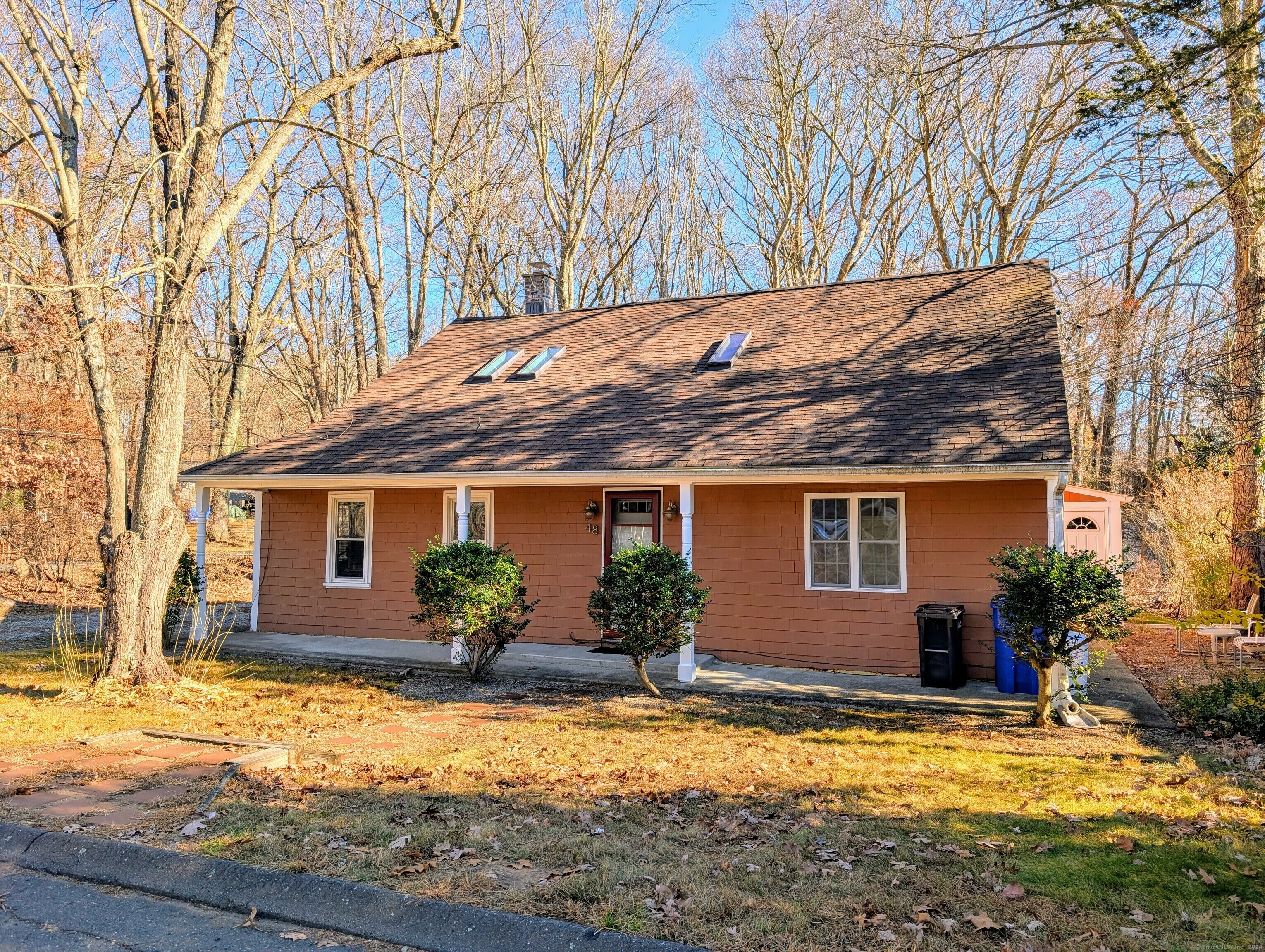 Property Photo:  48 Arlington Road  CT 06238 