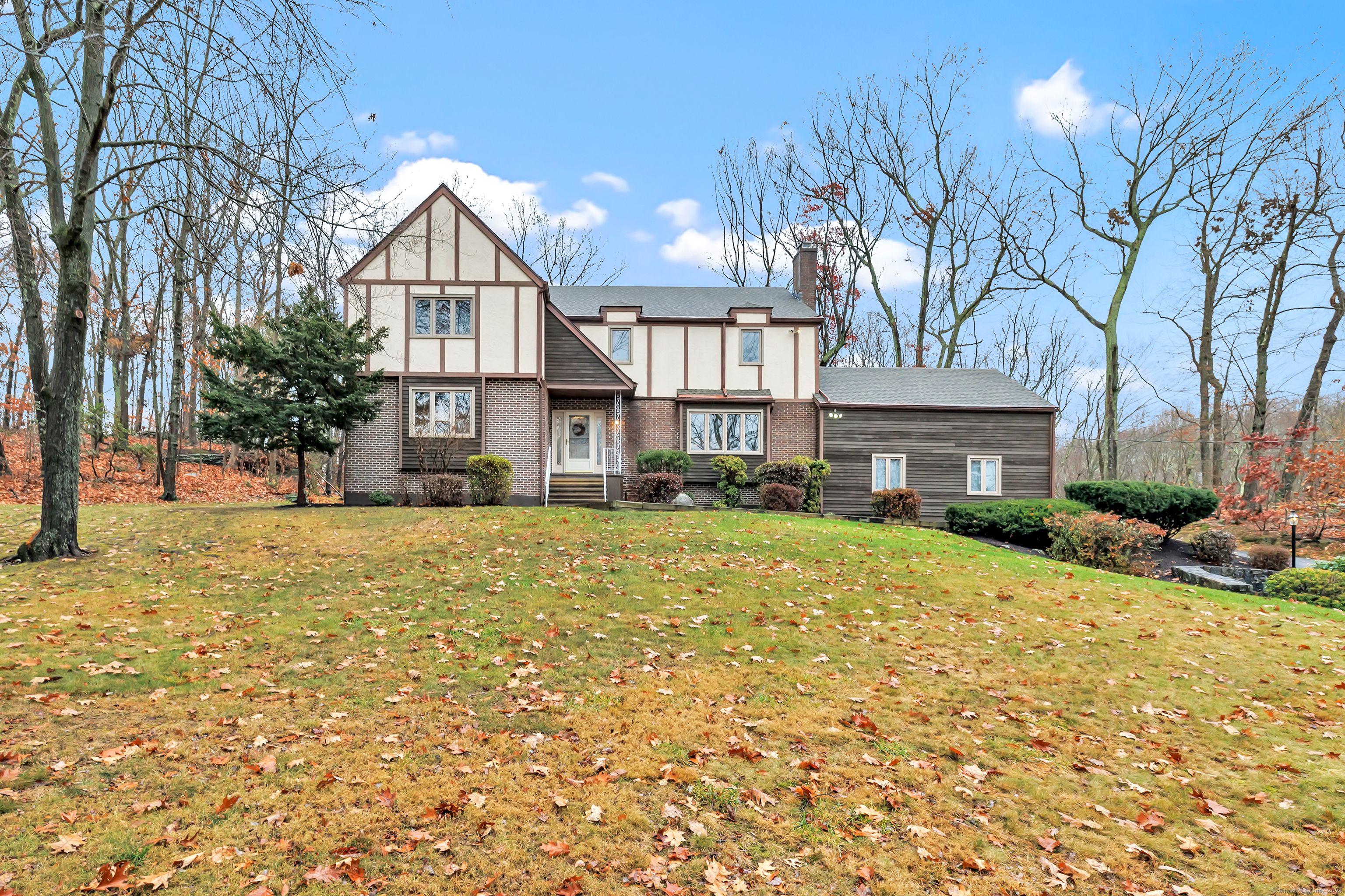 Property Photo:  12 Indian Ledge Drive  CT 06611 