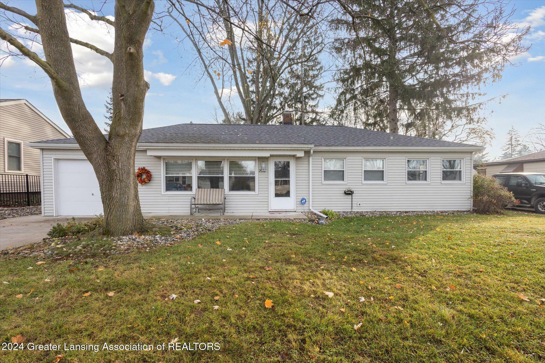 2510 Westbury Road  Lansing MI 48906 photo