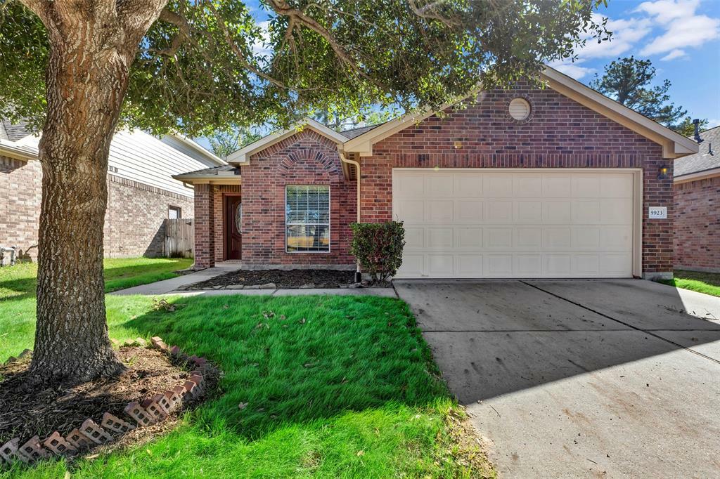 Property Photo:  5923 Deleon Trail Drive  TX 77379 