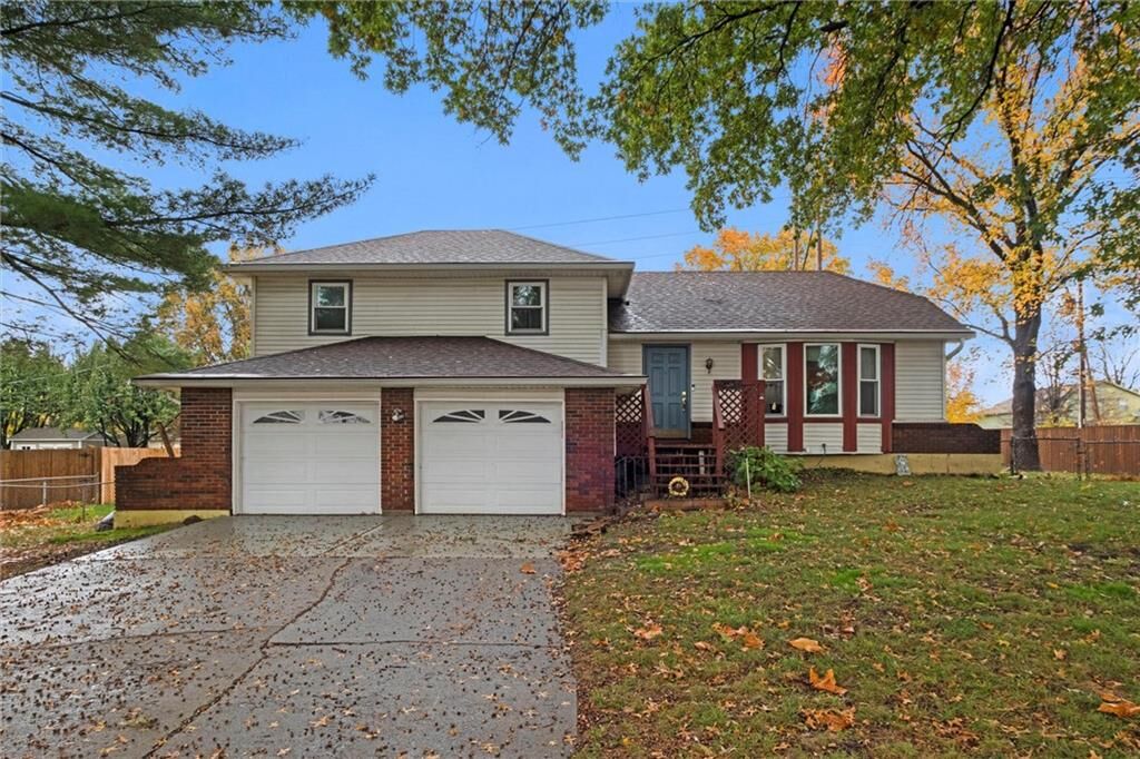 Property Photo:  5530 Locust Avenue  KS 66106 