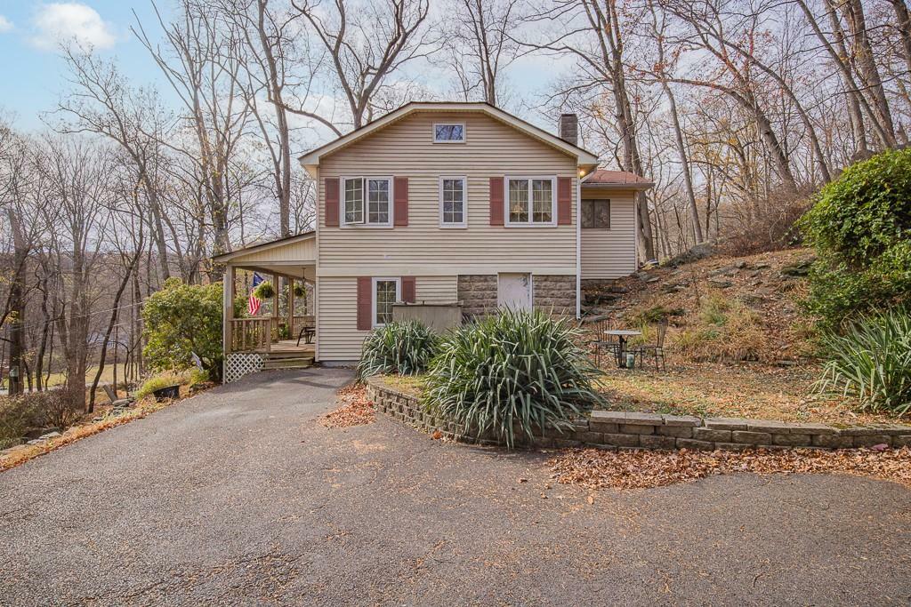 Property Photo:  13 Locust Lane  NY 10922 