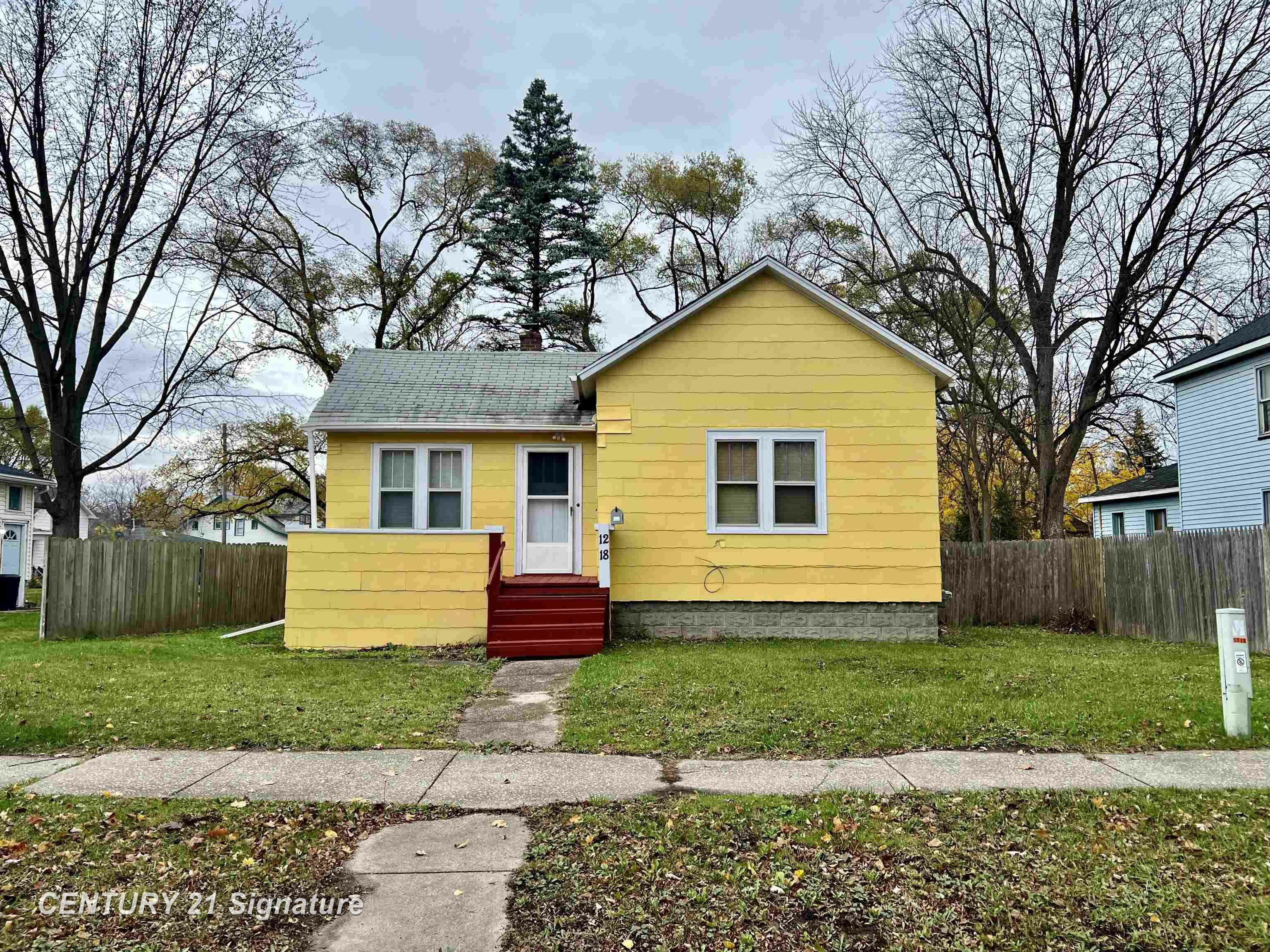 Property Photo:  1218 Brockway Street  MI 48602 