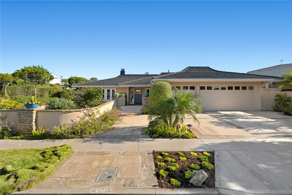Property Photo: 1218 Keel Drive CA 92625