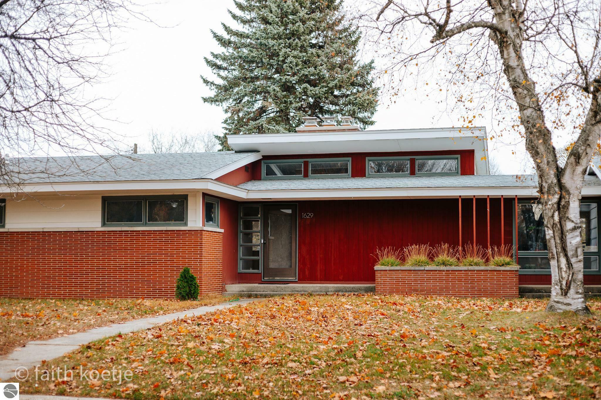 Property Photo:  1629 W Lane Street  MI 49684 