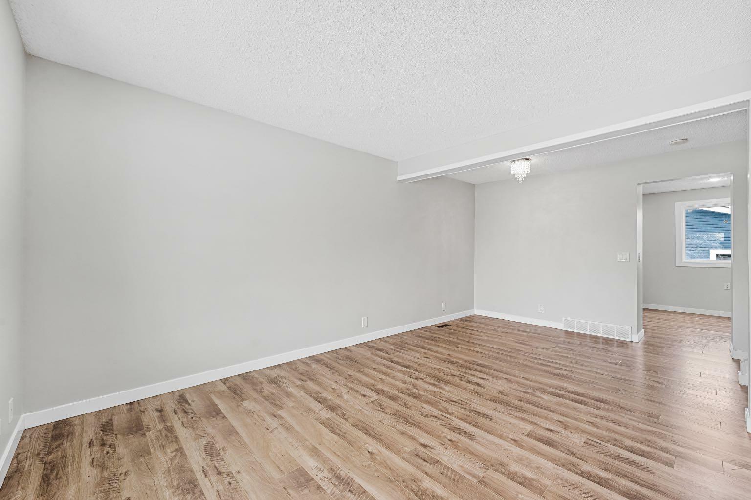 Property Photo:  1015 Riverbend Drive SE  AB T2C 3R9 