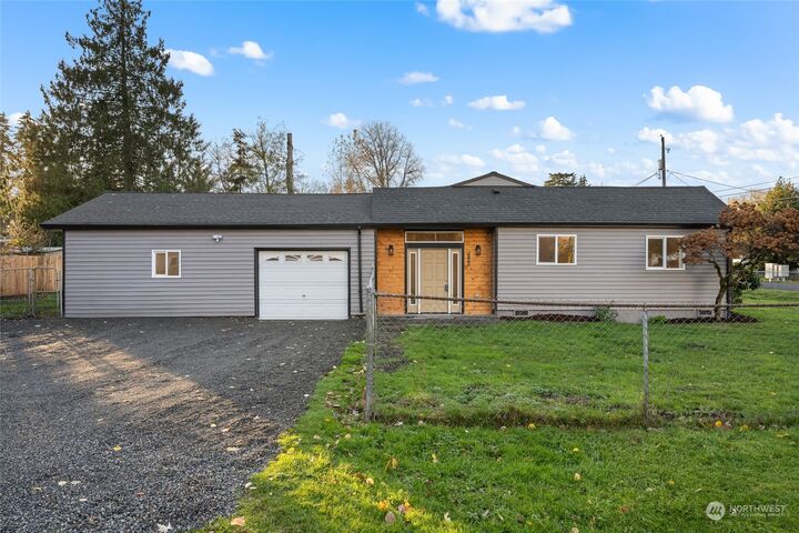 Property Photo: 822 97th Street E WA 98445