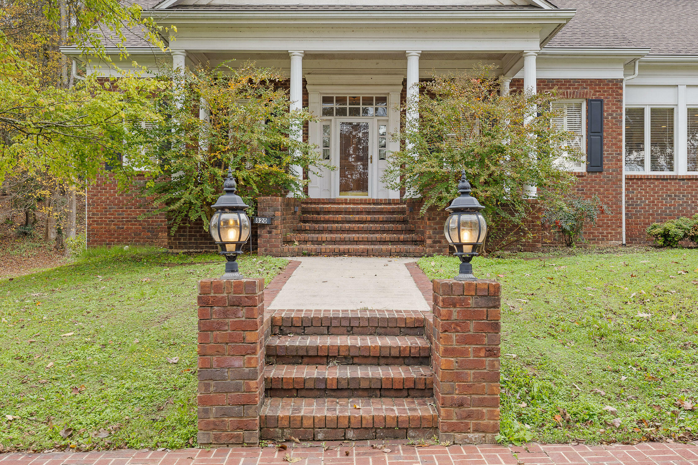 Property Photo:  820 Holly Avenue  TN 37380 