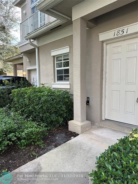 Property Photo:  1851 77th Drive  FL 32966 