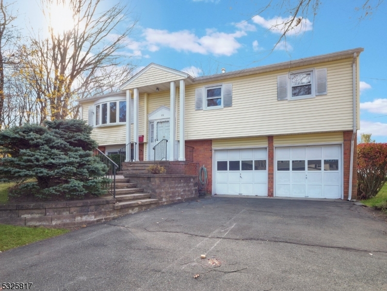 Property Photo:  89 Circle Dr  NJ 07866 