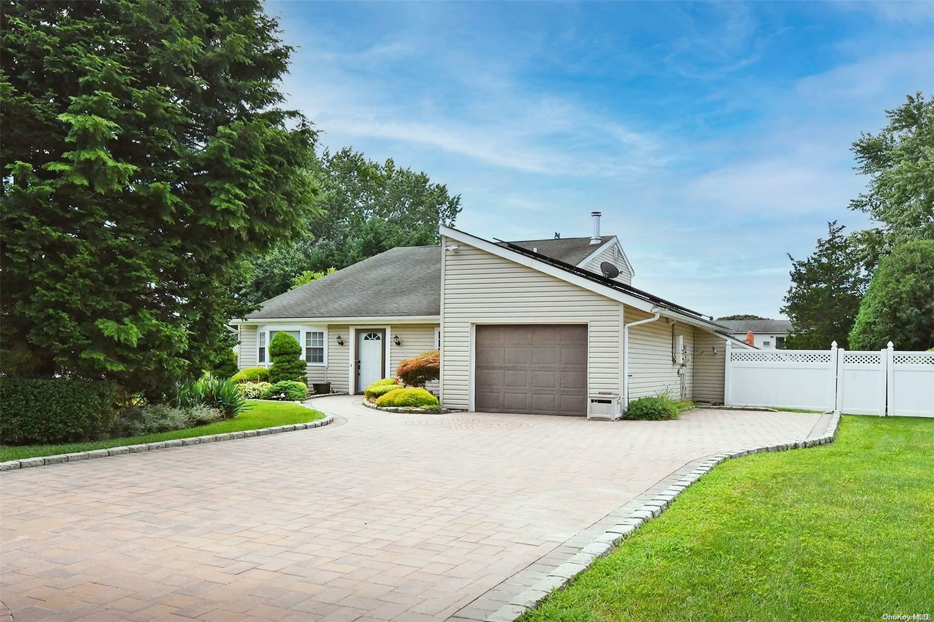 Property Photo: 326 Southaven Avenue NY 11763