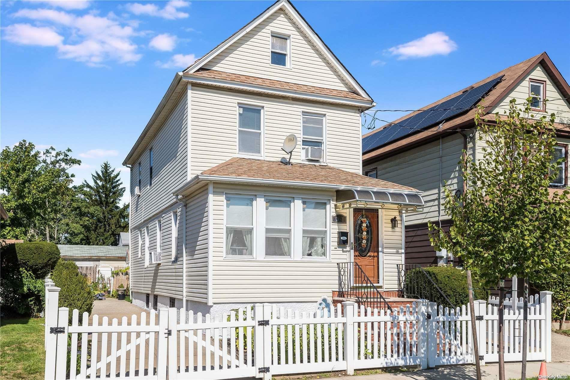 Property Photo:  163-11 120 Avenue  NY 11434 