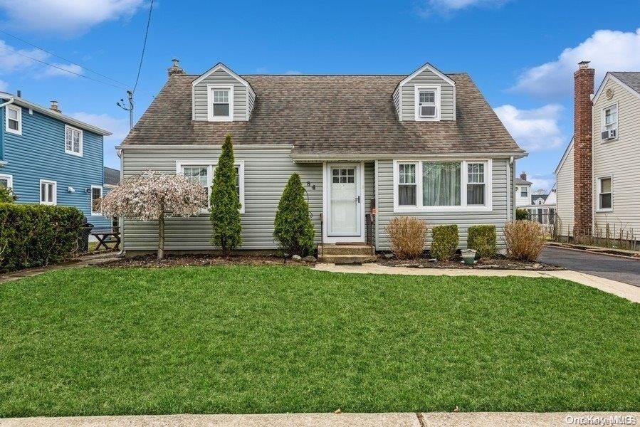 Property Photo:  84 Berry Street  NY 11580 
