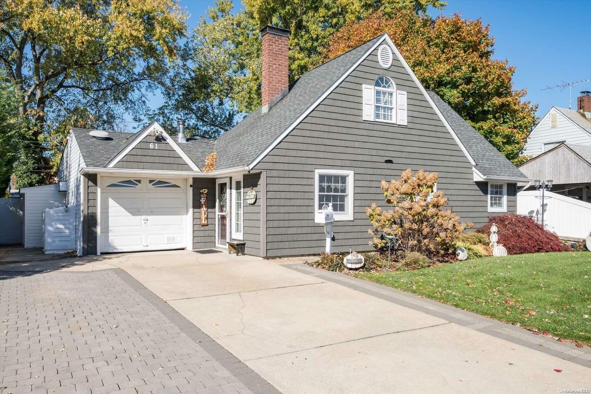 Property Photo: 61 Swing Lane NY 11756