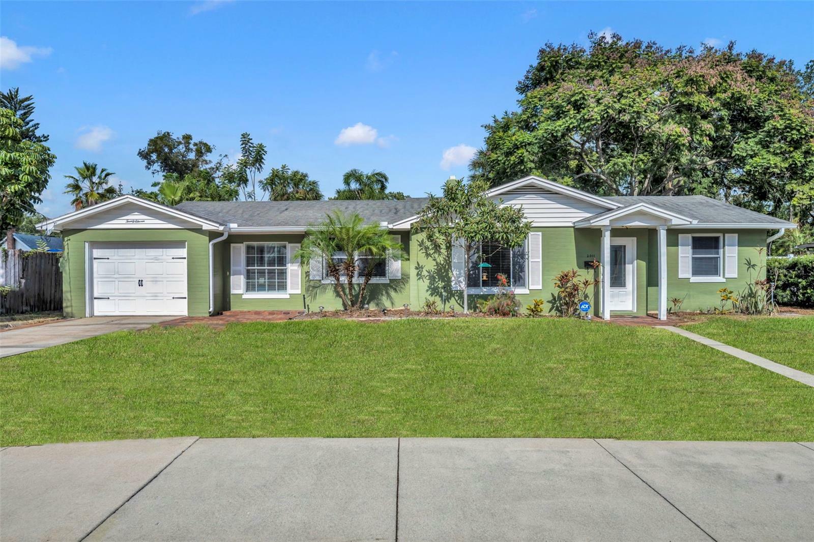 Property Photo:  2011 Oregon Street  FL 32803 