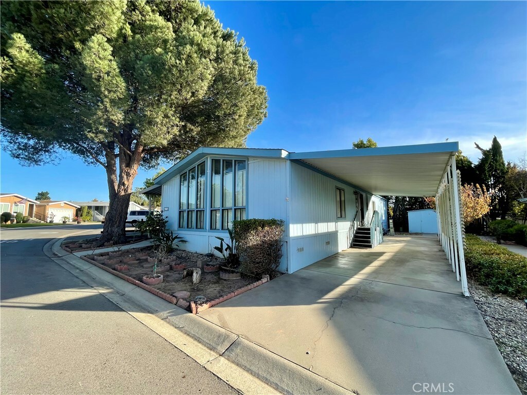 Property Photo:  1650 E Clark Avenue 284  CA 93455 