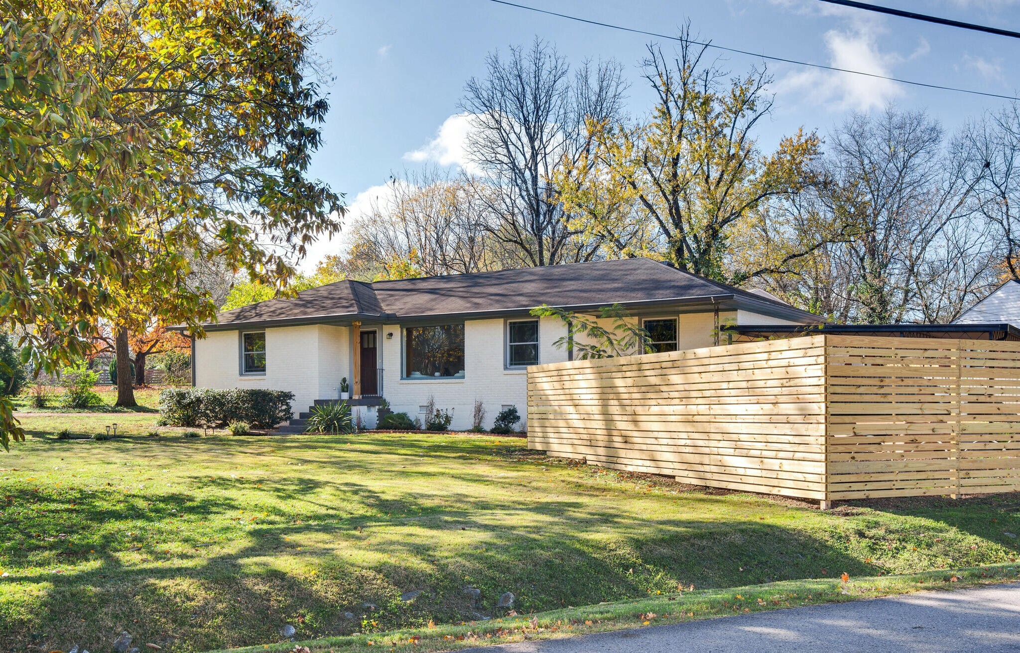 Property Photo:  4217 Saunders Ave  TN 37216 