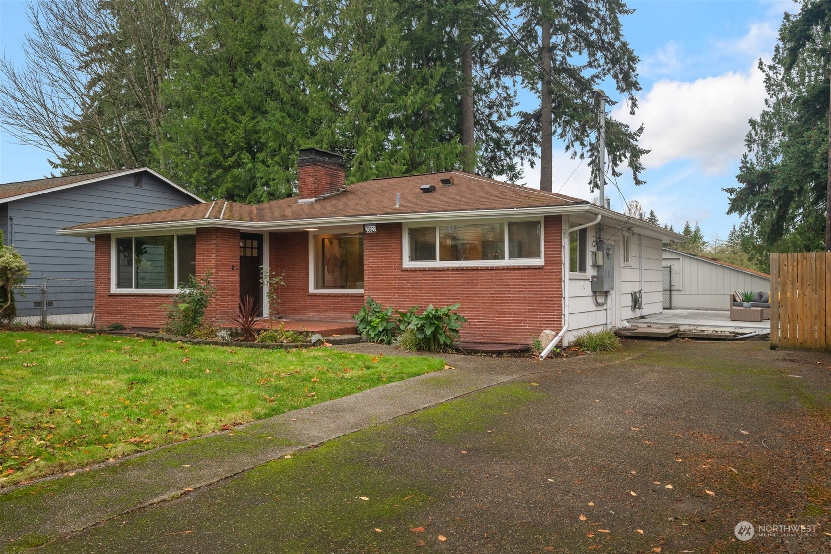 Property Photo:  20622 54th Avenue W  WA 98036 