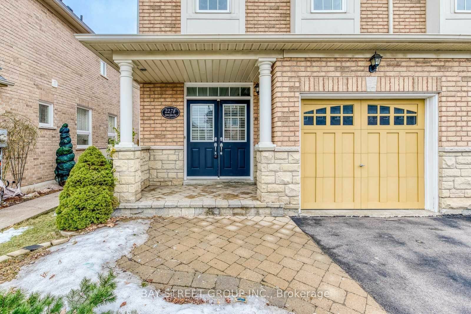 Property Photo:  2278 Stone Glen Cres  ON L6M 0C8 