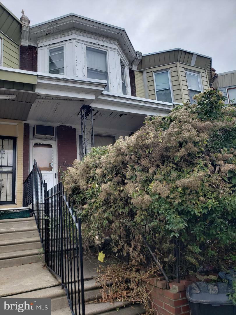 Property Photo: 5702 Windsor Avenue PA 19143