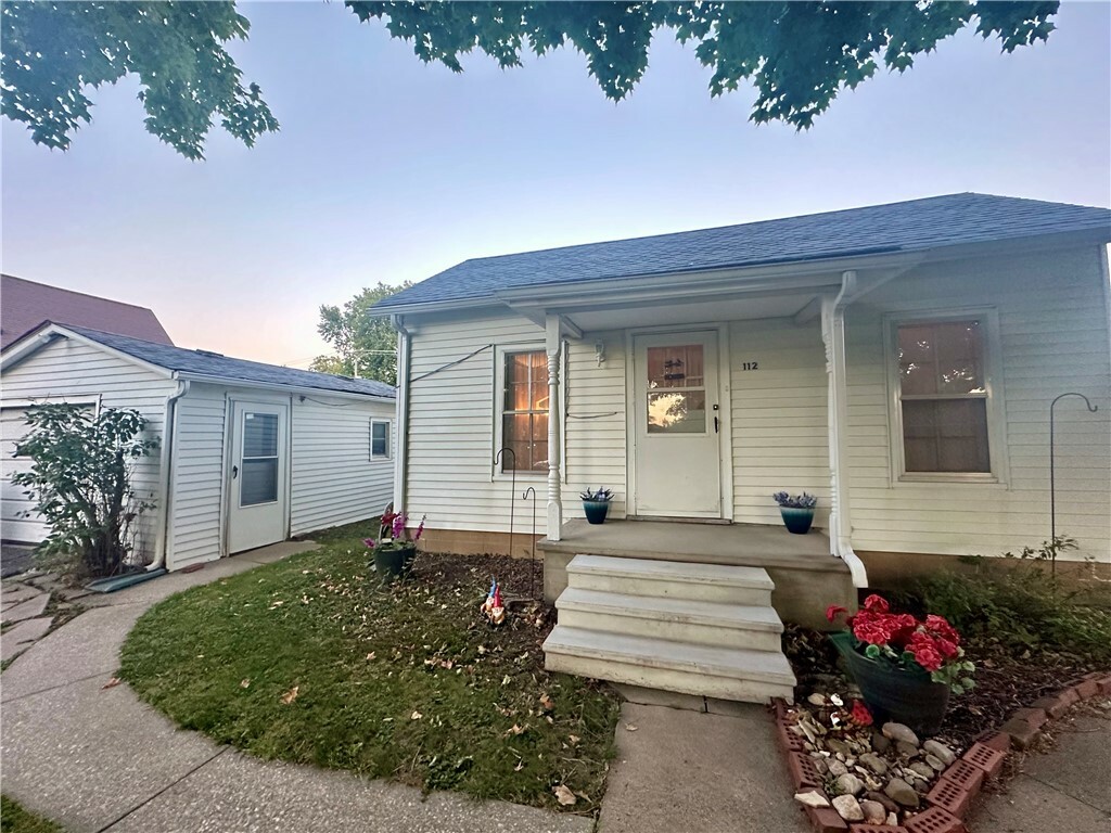 Property Photo:  112 S Alexander Street  IL 61749 