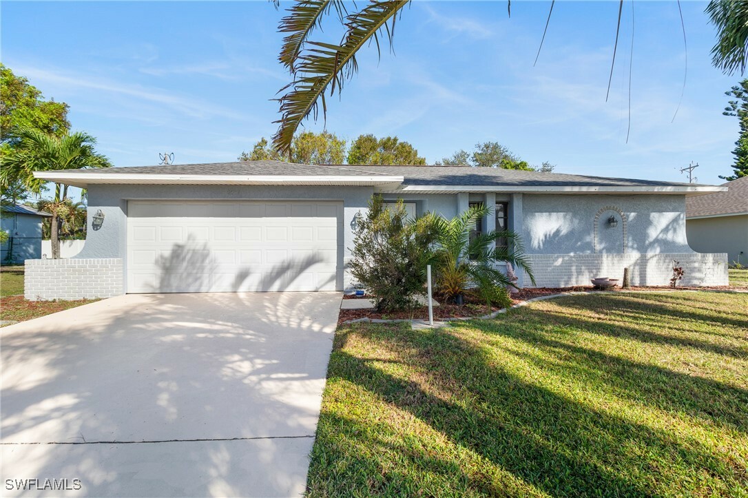 Property Photo:  2217 NE 3rd Street  FL 33909 