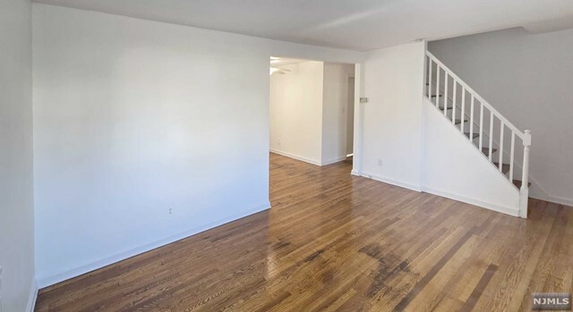 Property Photo:  326 East Glen Avenue  NJ 07450 