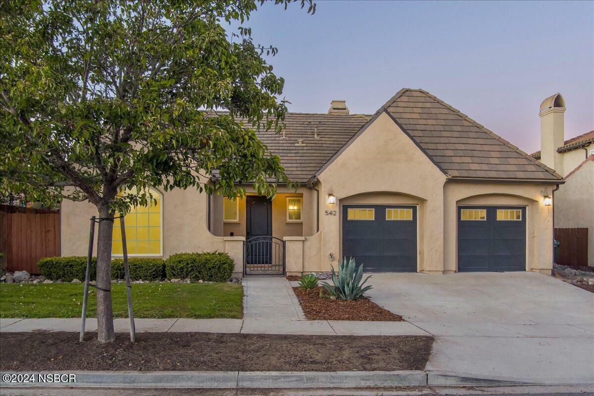 Property Photo:  542 Palomar Circle  CA 93436 