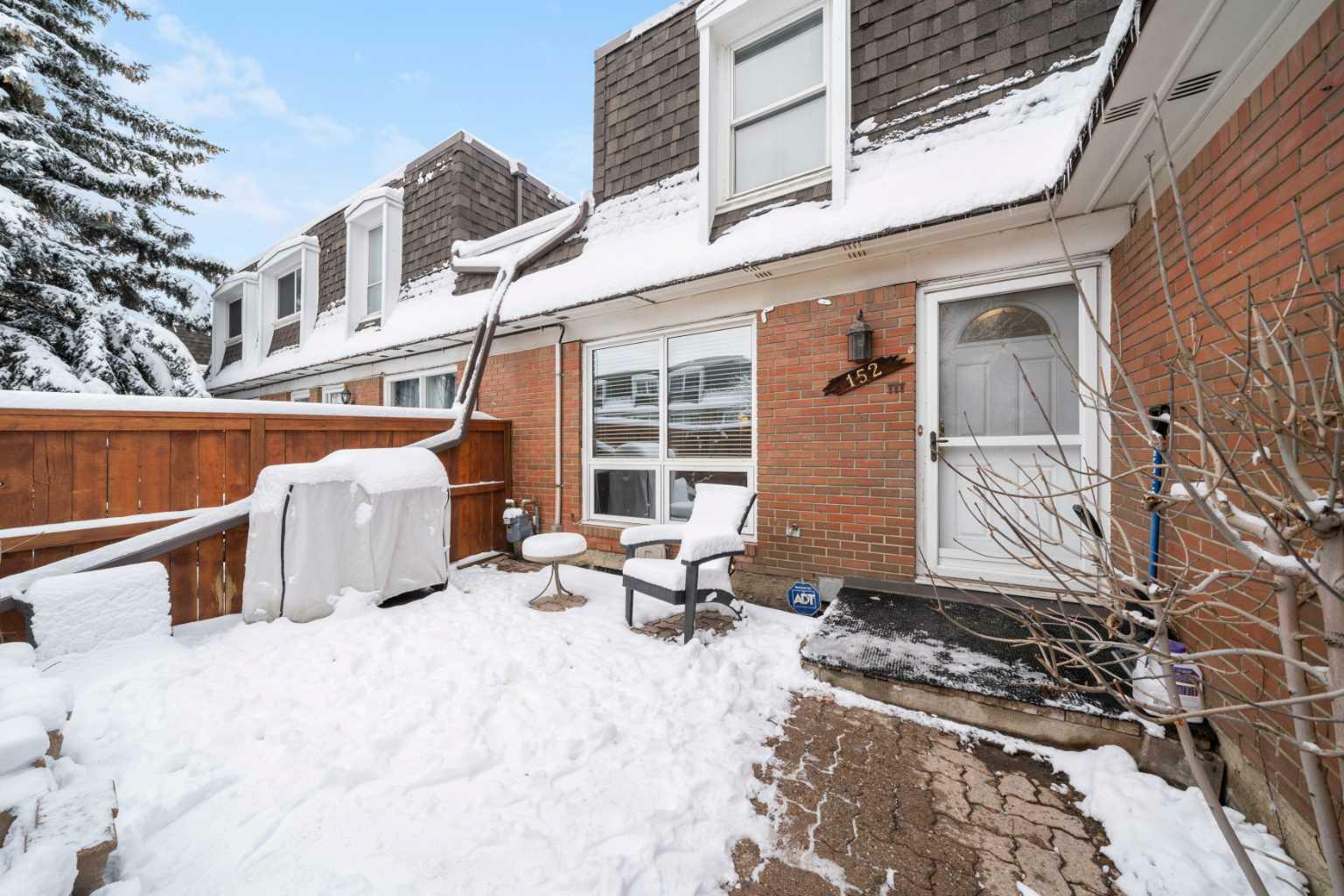 Property Photo:  330 Canterbury Drive SW 152  AB T2W 3Z9 