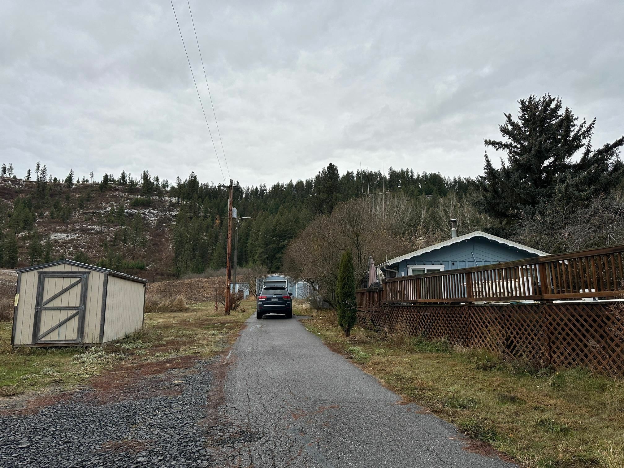 Property Photo:  4710 E Valley Chapel Rd  WA 99036 