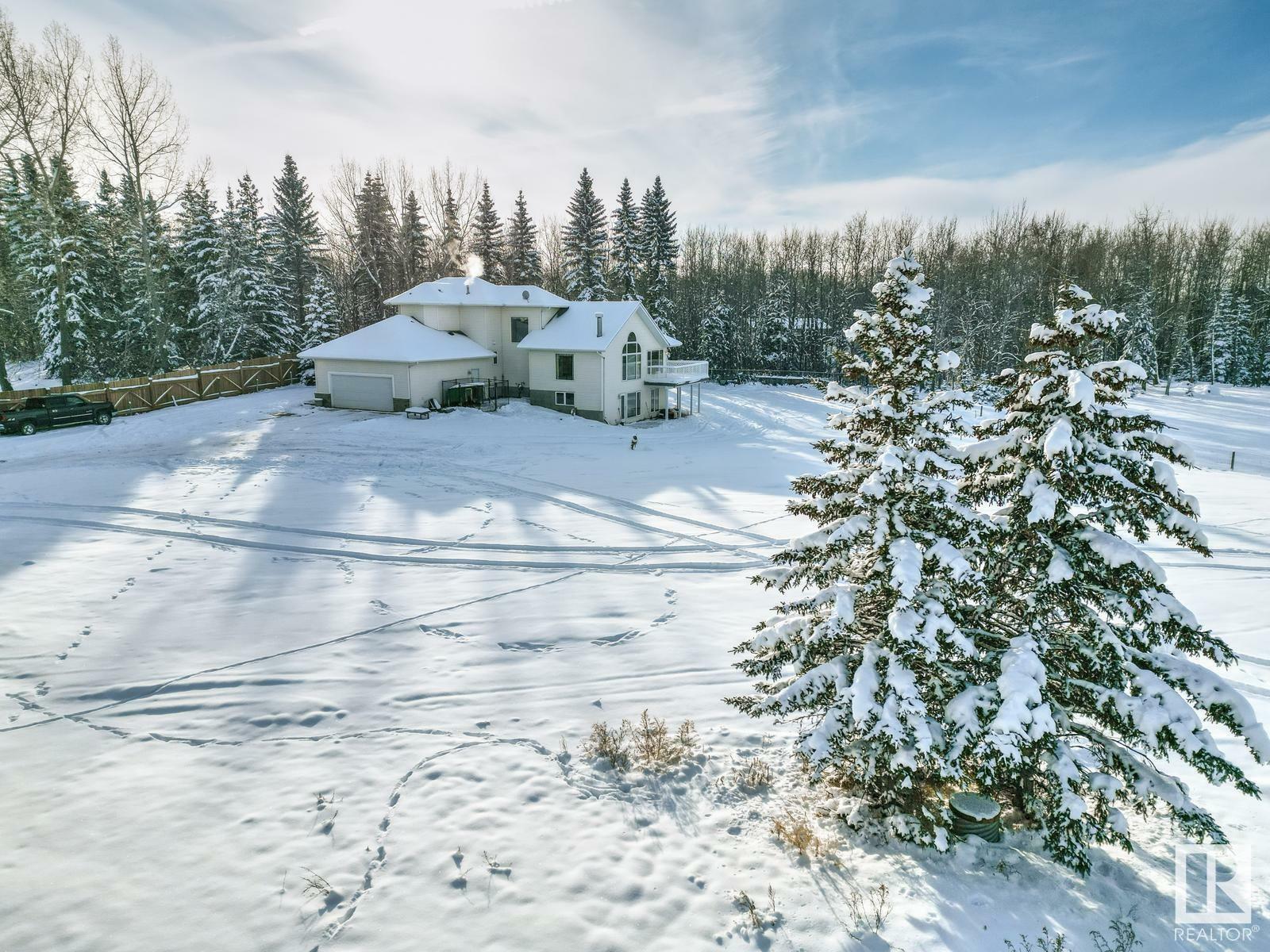 Property Photo:  51504 Rge Road 264 2  AB T7Y 1E3 