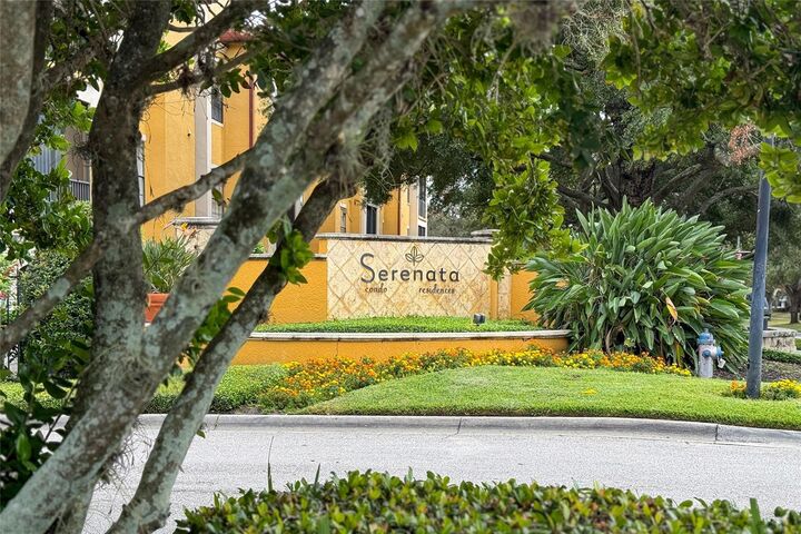 Property Photo: 6141 Metrowest Boulevard 307 FL 32835