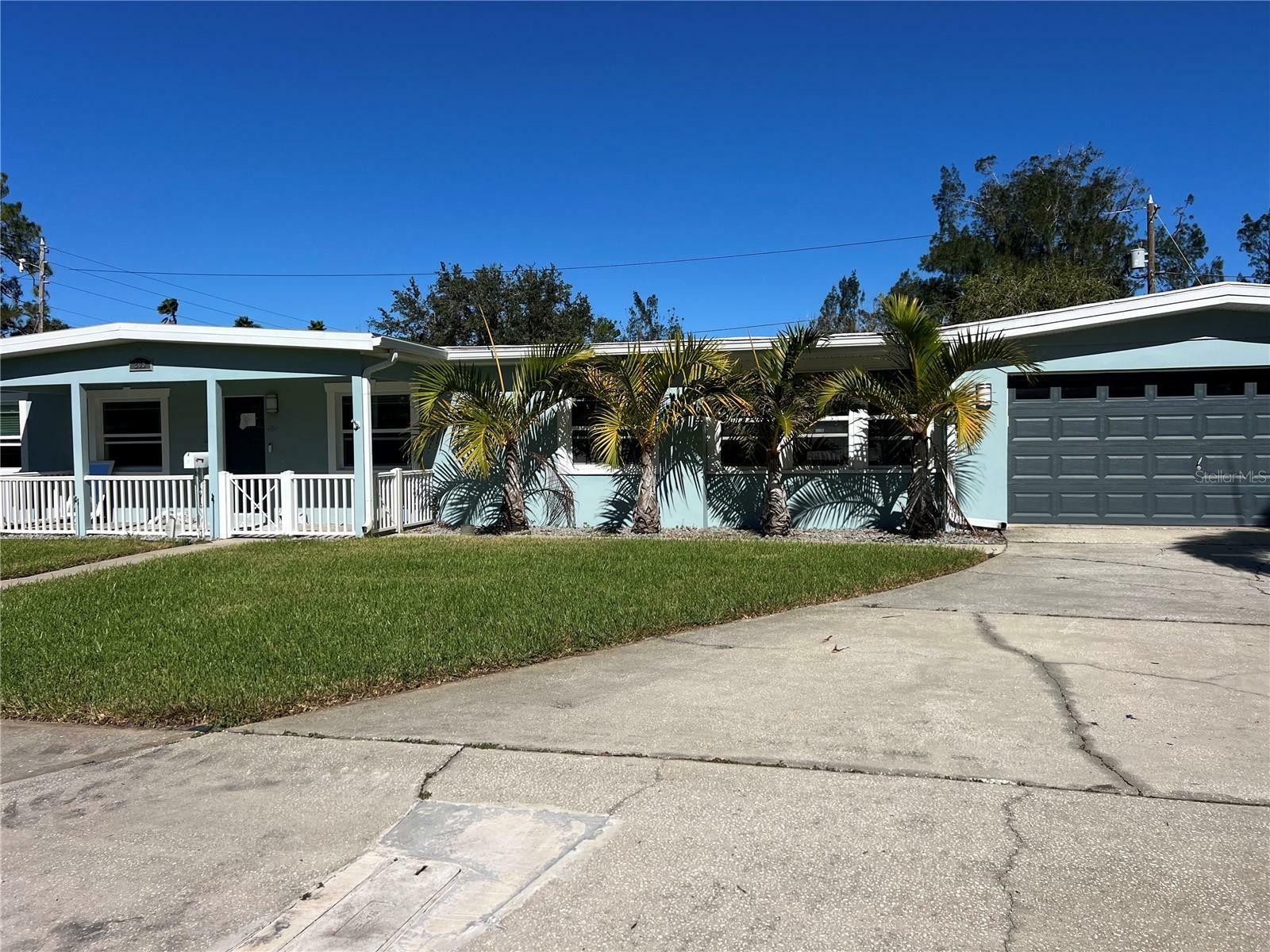 Property Photo:  205 81st Avenue NE  FL 33702 