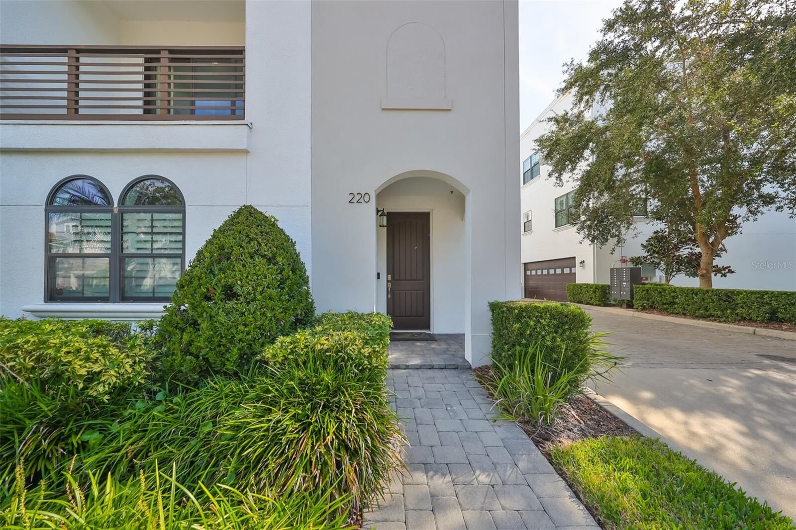 Property Photo:  220 S Audubon Avenue  FL 33609 