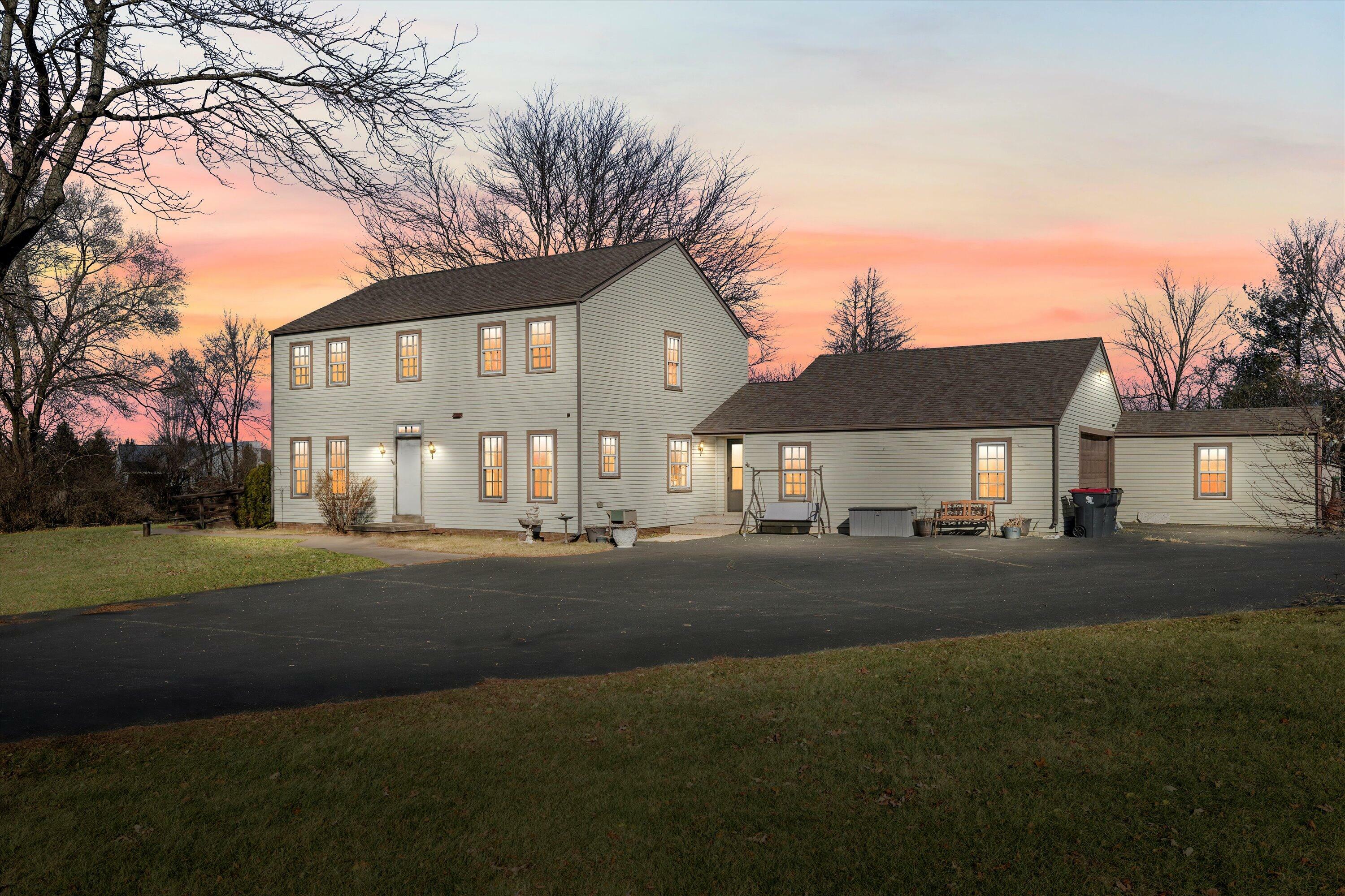 Property Photo: S106w36228 Matthew Ln WI 53119