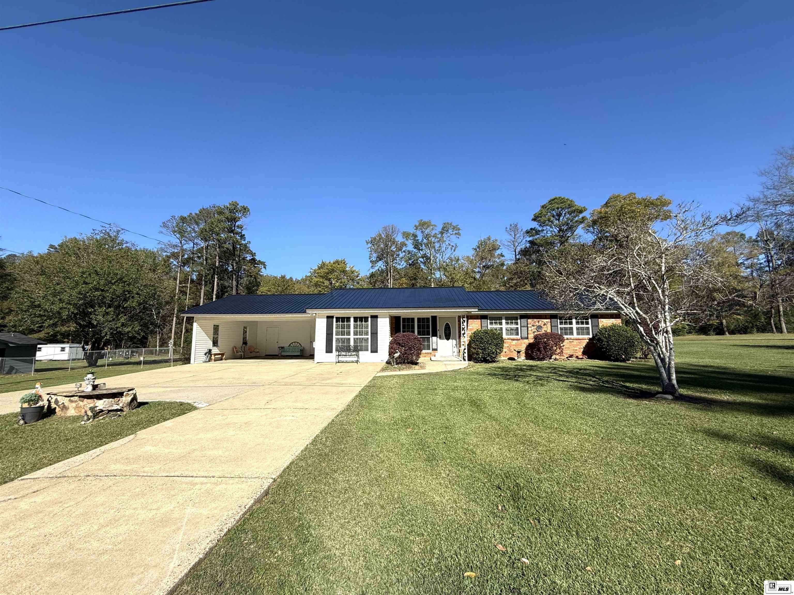 Property Photo:  5565 Choctaw Ridge  LA 71220 