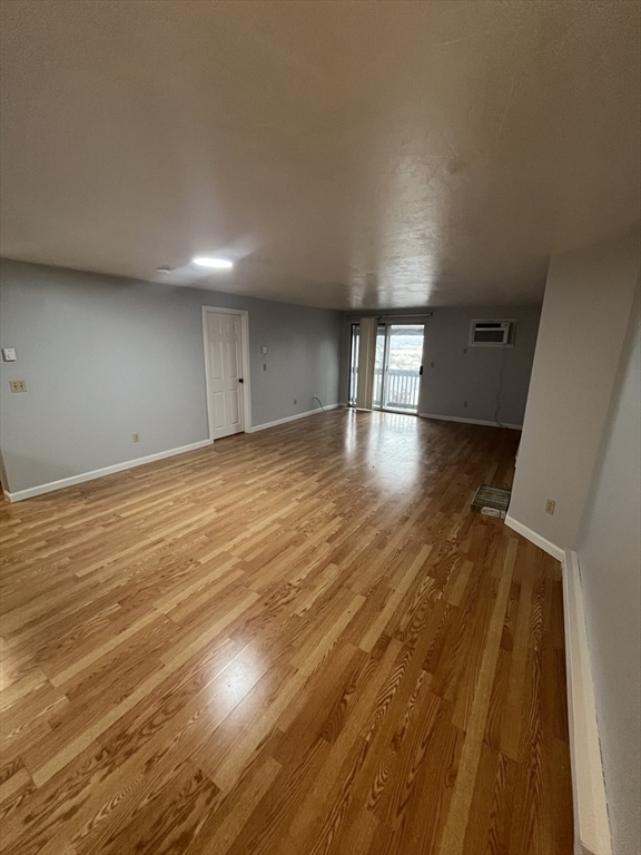 Property Photo:  11 Gibbs St H-125  MA 01607 