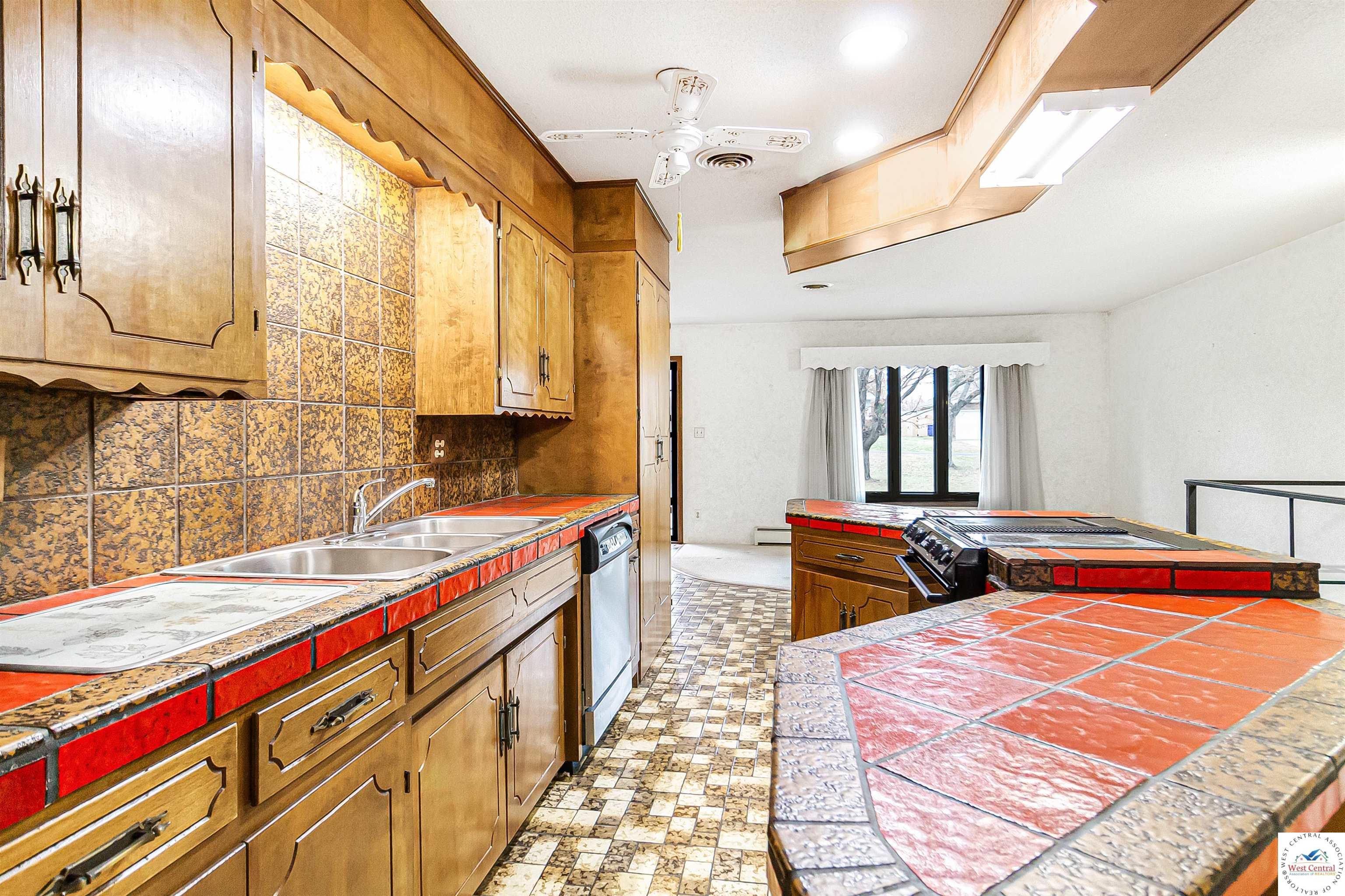 Property Photo: 3310 S Park MO 65301