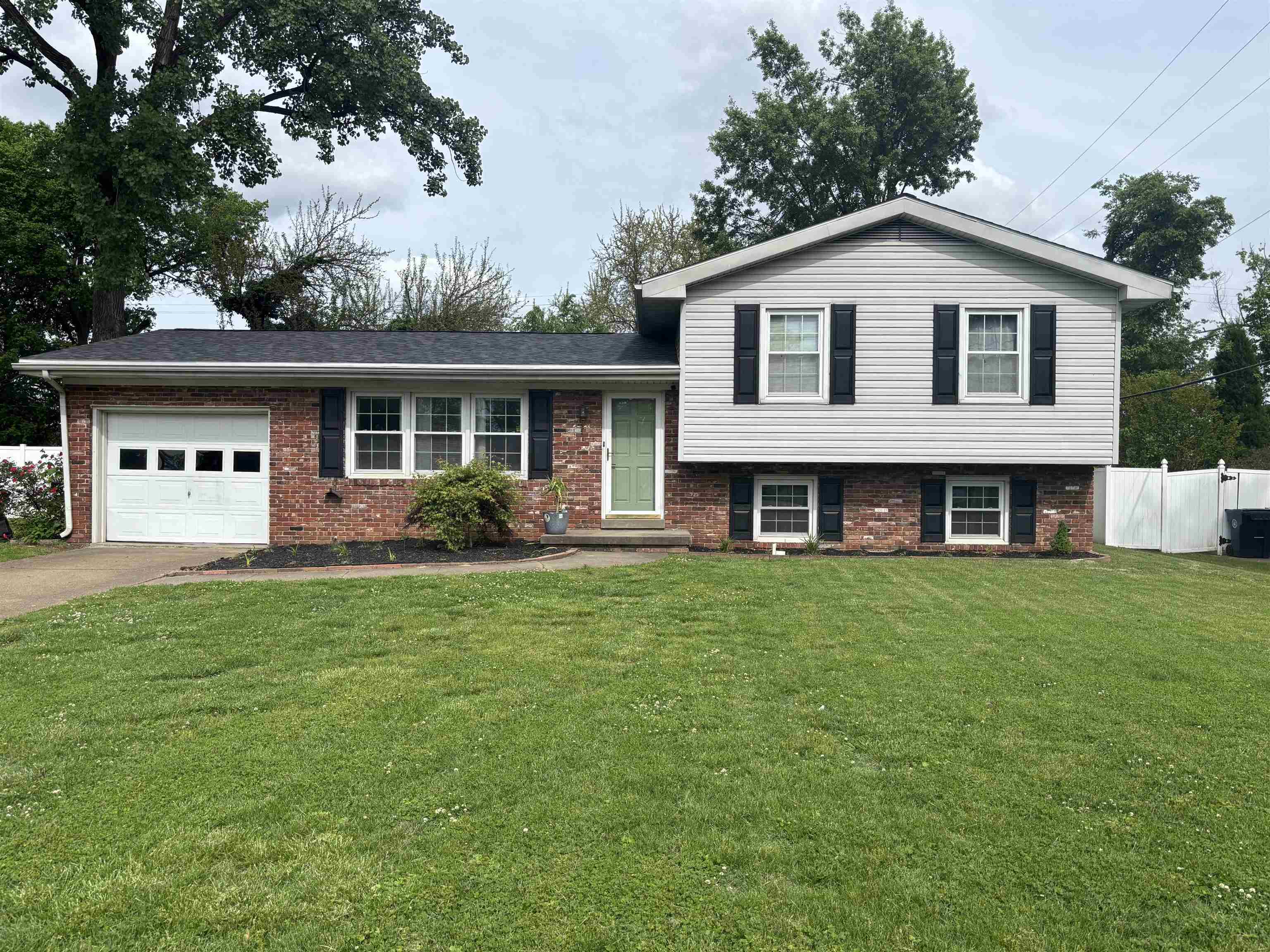 Property Photo: 138 N Arlington Drive KY 42420