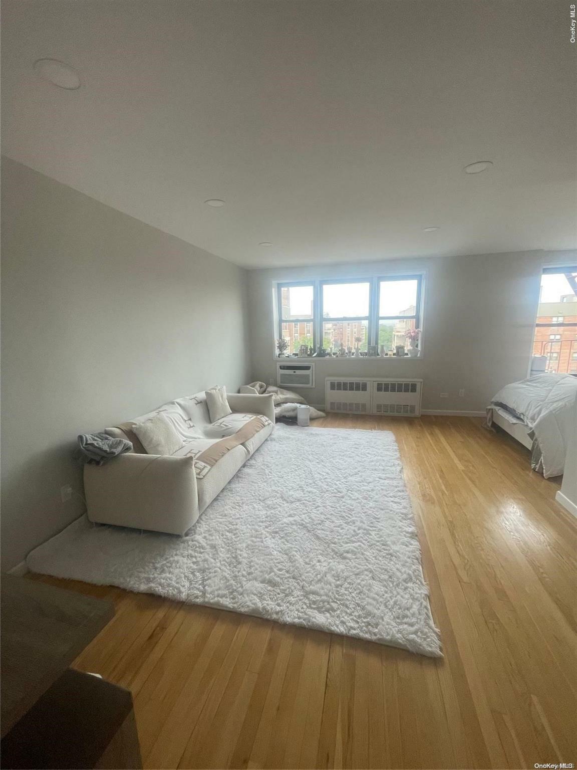 Property Photo:  84-40 153rd Avenue 6F  NY 11414 