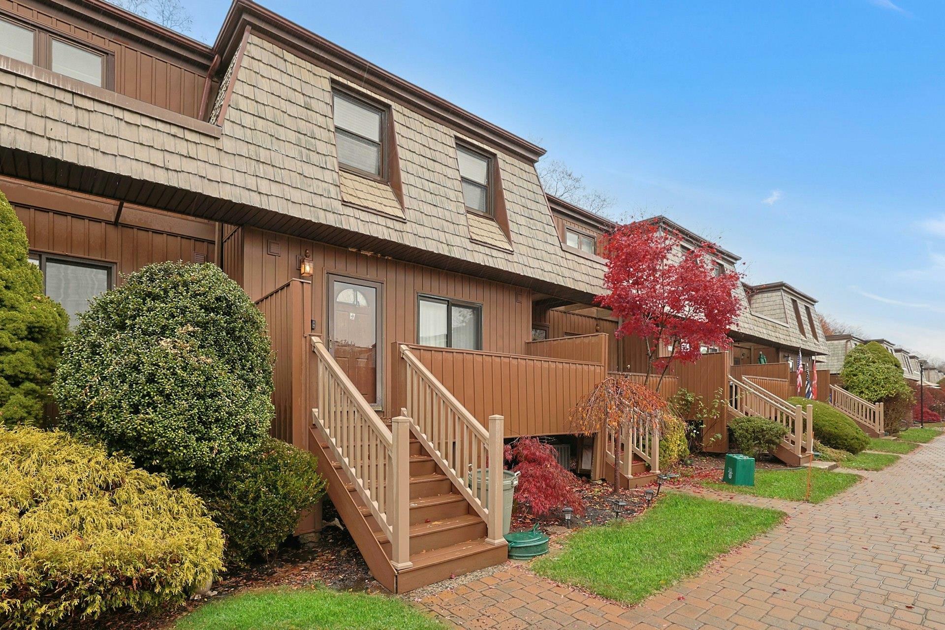 Property Photo:  33 Heritage Drive D  NY 10956 