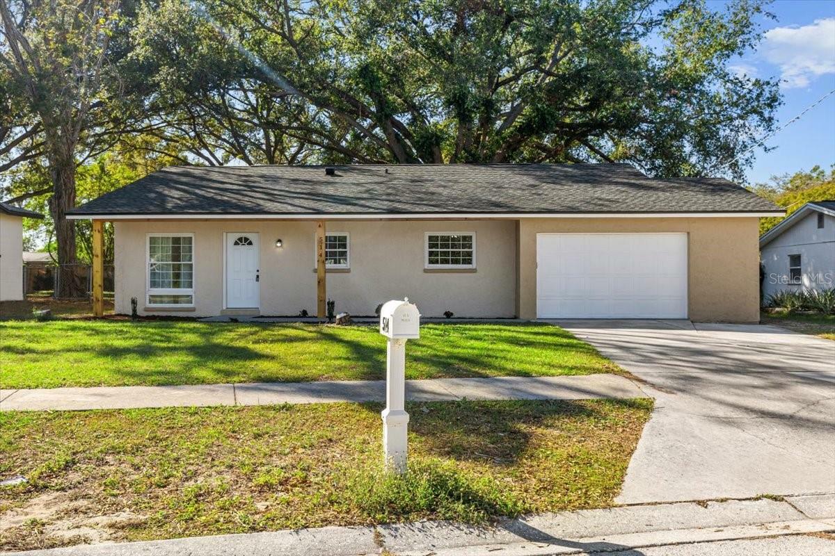 Property Photo:  514 Donna Drive  FL 33510 