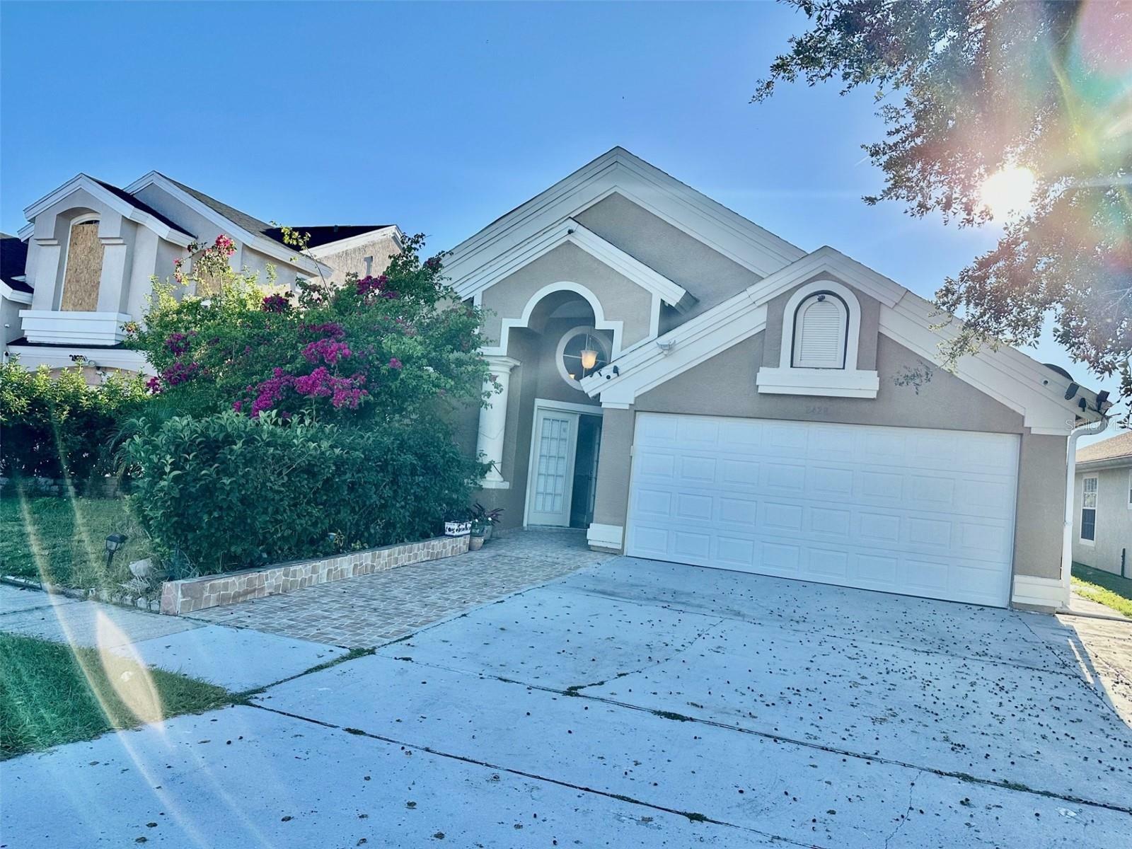 Property Photo:  2428 Berkshire Court  FL 34746 