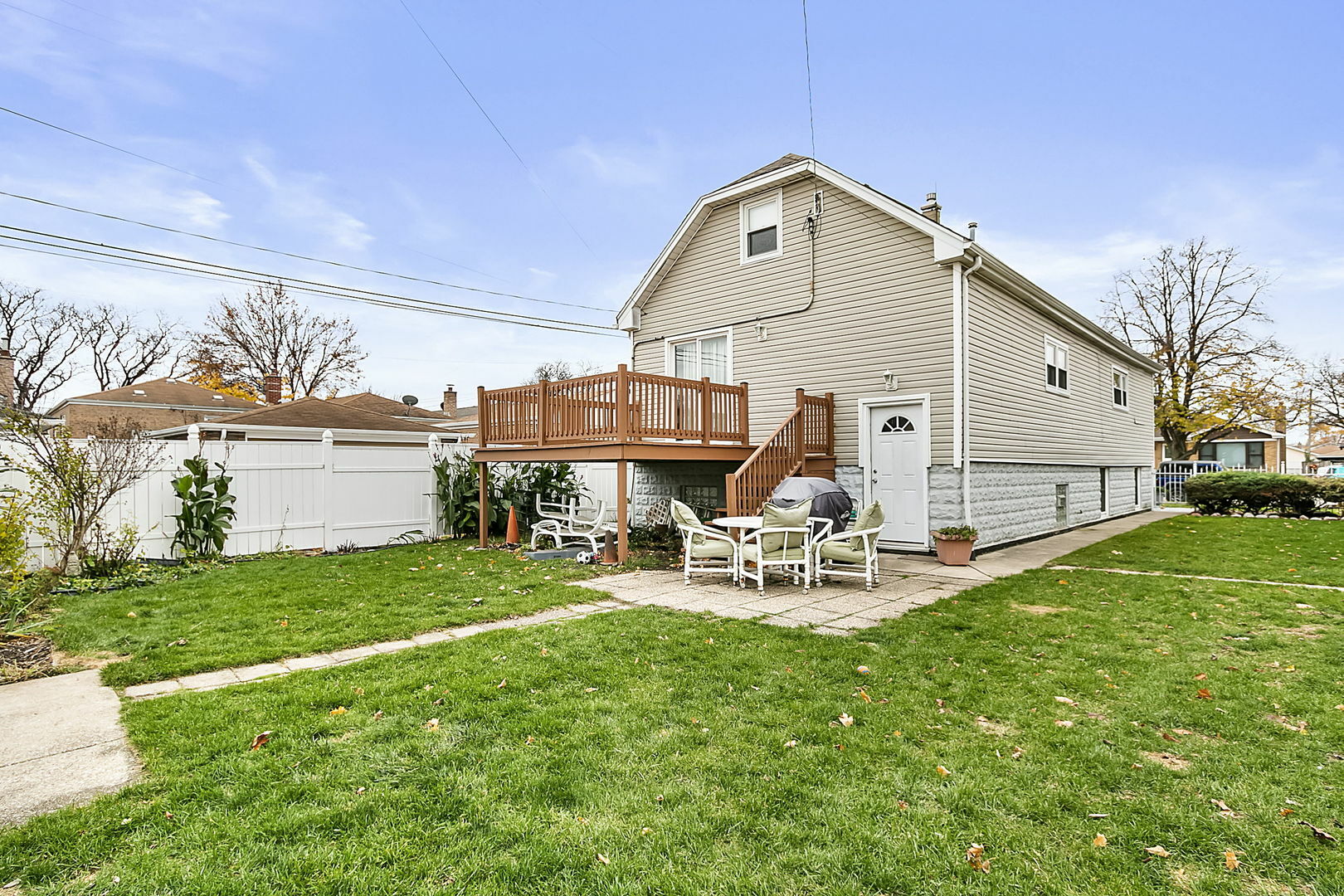 Property Photo:  5845 S Menard Avenue  IL 60638 